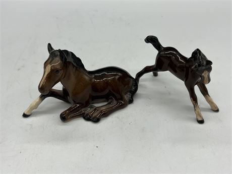 2 BESWICK HORSES (Longest is 5”)
