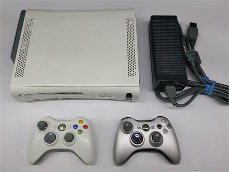 XBOX 360 WITH 2 CONTROLLERS