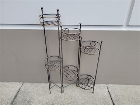 FOLDOUT METAL PLANT STAND