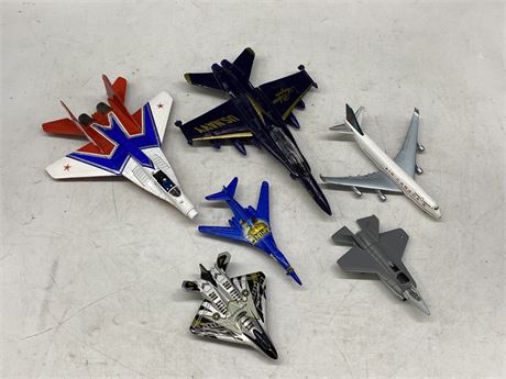 LOT OF DIECAST AIRCRAFTS (LONGEST IS 9”)