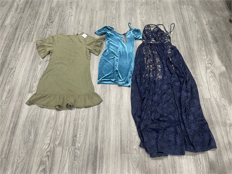 3 NEW LE CHATEAU WOMENS DRESSES - SIZE XS - XXS
