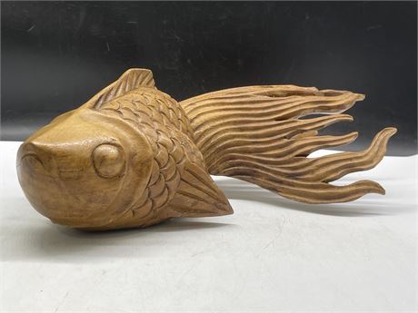 LARGE WOODEN HAND CARVED KOI FISH (15”x6”)