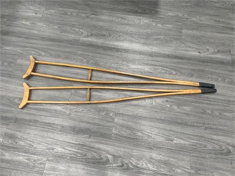 PAIR OF VINTAGE CRUTCHES - 55” LONG