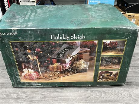 HOLIDAY SLEIGH FOR DECORATIONS (25” long)