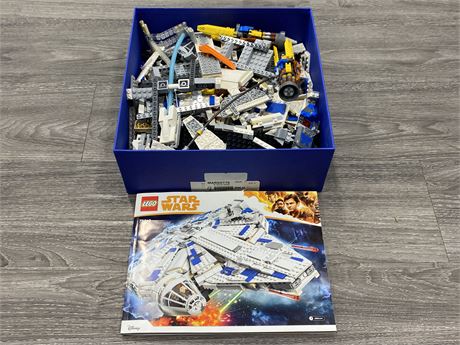 LOT OF MISC. STAR WARS LEGO 75212 AND EXTRAS