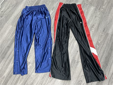 2 VINTAGE NIKE TEARAWAY PANTS - SIZE YOUTH M / L