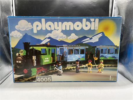 COMPLETE VINTAGE PLAYMOBIL 4005 TRAIN SET IN BOX