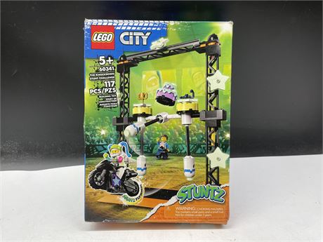 (NEW OPEN BOX) LEGO CITY STUNTS 60341