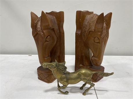 MCM BRASS HORSE FIGURE & HORSE WOOD BOOKENDS (12” tall)