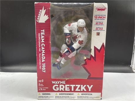 WAYNE GRETZKY 12IN LIMITED EDITION TEAM CANADA 1987 IN BOX FIGURE