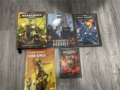 LOT OF 5 WARHAMMER BOOKS/GUIDES