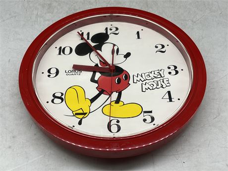 VINTAGE LORUS MICKEY MOUSE WALL CLOCK 10”