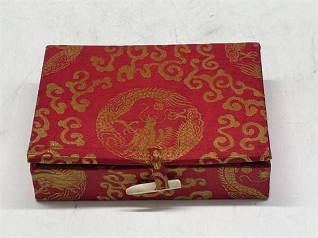 VINTAGE CHINESE STAMP IN BOX