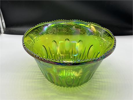 LARGE VINTAGE CARNIVAL GLASS BOWL (12” wide, 7” tall)
