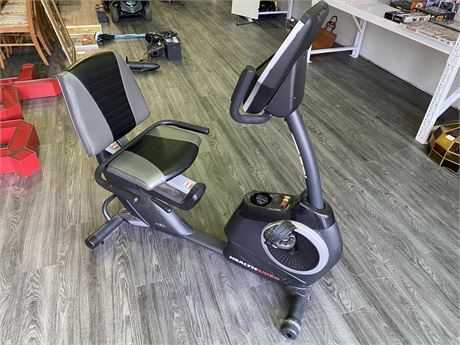 HEALTHRIDER FITNESS MACHINE (untested, bought as is)