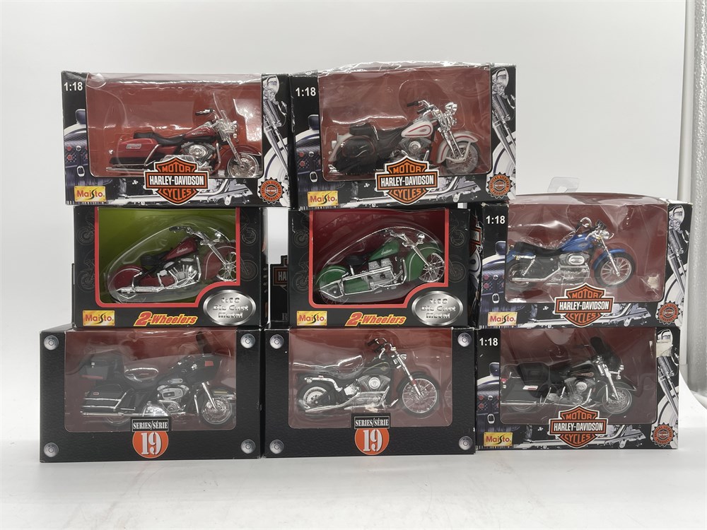 Urban Auctions - 8 NEW MAISTO DIE-CAST 1:18 MOTORCYCLES - MOST