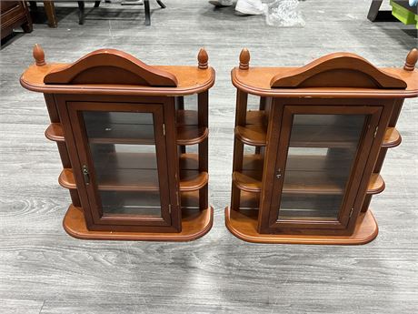 2 DISPLAY CASES (18” tall)