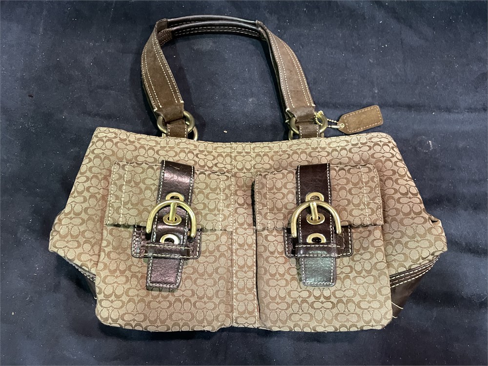 Urban Auctions - COACH PURSE