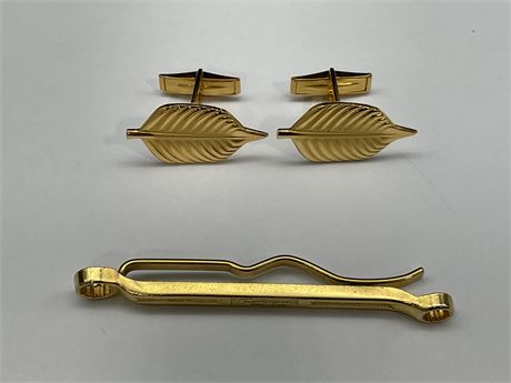 GOLD PLATED SNAP ON WRENCH TIE BAR & PAIR CUFFLINKS MARKED CANADA BOND BOYD