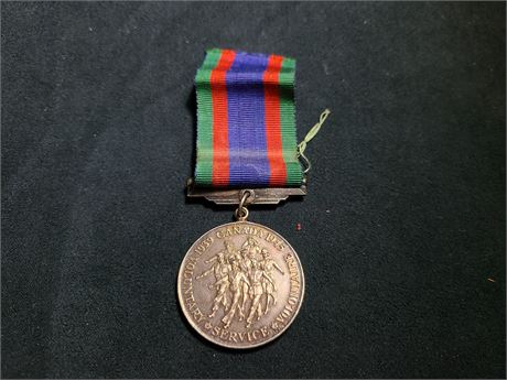 1939 CANADIAN VOLUNTARY SERVICE MEDAL (STERLING 925)