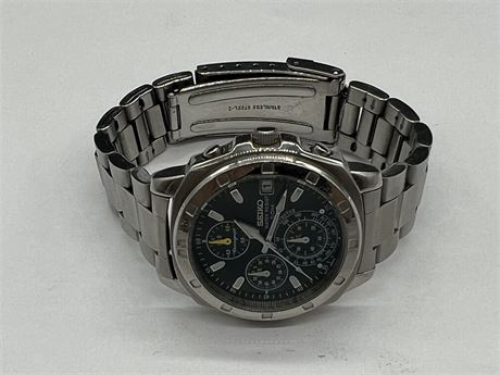 Urban Auctions SEIKO WATER RESISTANT 50M WATCH WORKS