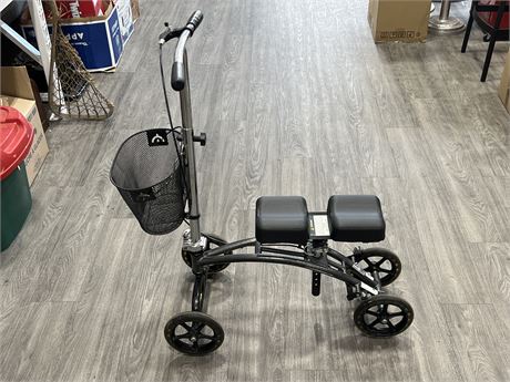 MEDCARE KNEE SCOOTER FOR INJURIES