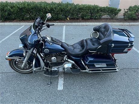 HARLEY DAVIDSON ULTRA CLASSIC MOTORCYCLE - EXCELLENT CONDITION - SEE DESCRIPTION