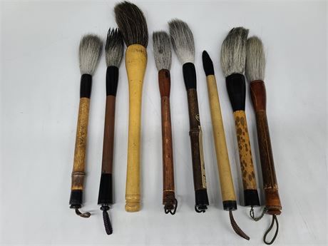 8 VINTAGE CHINESE HORSE HAIR PAINT BRUSHES