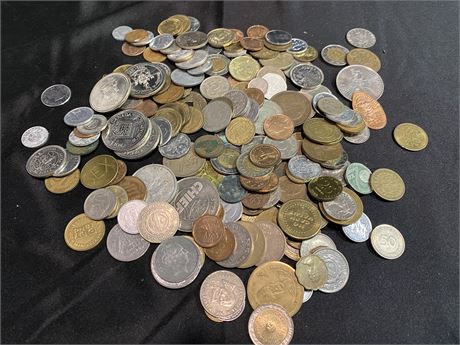 LOT OF MISC. CURRENCY COINS