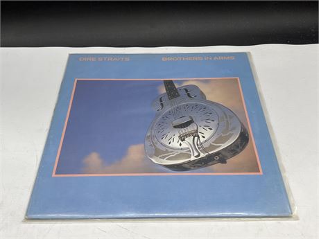 DIRE STRAITS - BROTHERS IN ARMS - EXCELLENT (E)