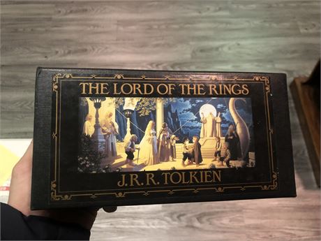 LORD OF THE RINGS 13 EPISODE AUDIO SET