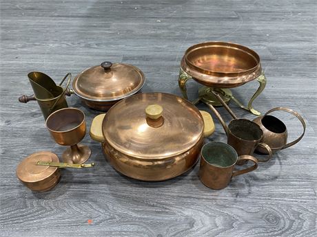 LOT OF VINTAGE COPPER ITEMS (TALLEST IS 7.5”)