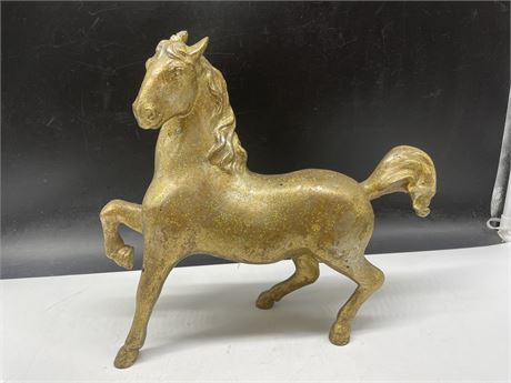 HEAVY METAL SPARLY GOLD HORSE 12”x11”