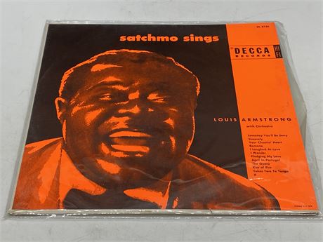 LOUIS ARMSTRONG - SATCHMO SINGS - EXCELLENT (E)