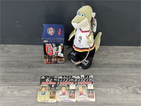 NEW SPORTS COLLECTABLES LOT