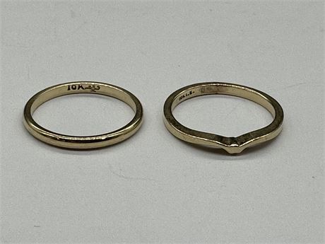 2 SMALL 10K GOLD RING - SIZE 5.25