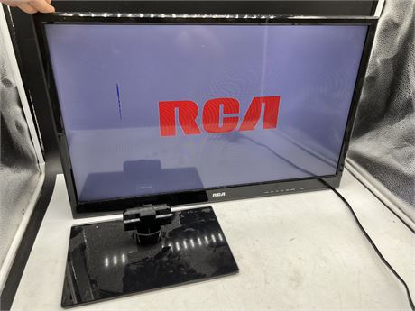 27” RCA TV - WORKS BUT HAS LINE ON SCREEN - AS IS