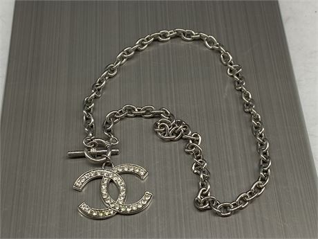 VINTAGE HEAVY SILVER CHAIN CHANEL NECKLACE (18”)