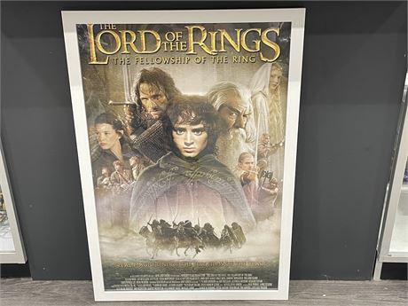 LORD OF THE RINGS FRAMED MOVIE POSTER (26”X38”)