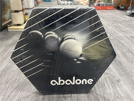 1ST EDITION SEALED - ABALONE VINTAGE BOARD GAME