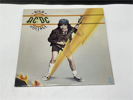 AC/DC - HIGH VOLTAGE - EXCELLENT (E)