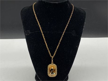 VINTAGE GOLD PLATED 18K CHAIN W/PENDANT (18”)