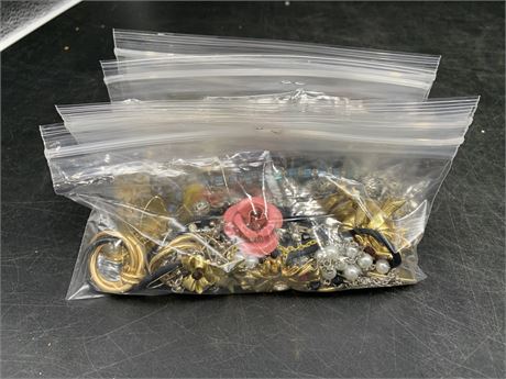 6 BAGS OF VINTAGE JEWELRY