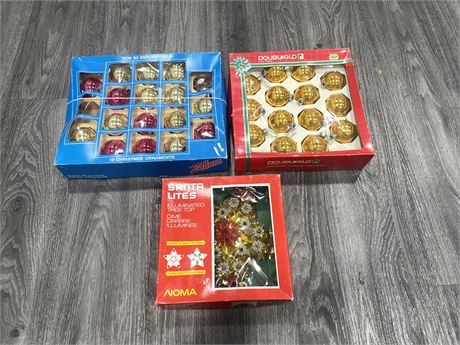 3 BOXES OF VINTAGE CHRISTMAS TREE DECORATIONS