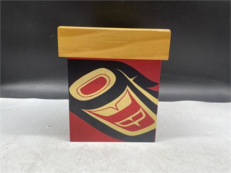 CLARENCE WELLS PAINTED NATIVE BOX LIDDED 8”