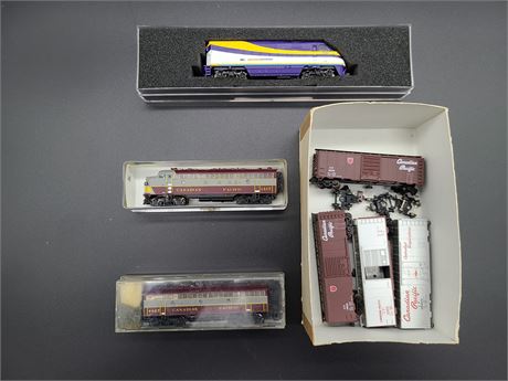 7 COLLECTABLE TRAIN CAR & RAIL MICROSCALE DECALS (some die cast)