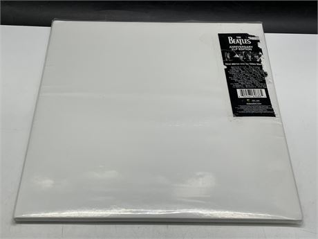 THE BEATLES - WHITE ALBUM LIKE NEW ALL POSTERS INCLUDED 2 LP - NEAR MINT (NM)