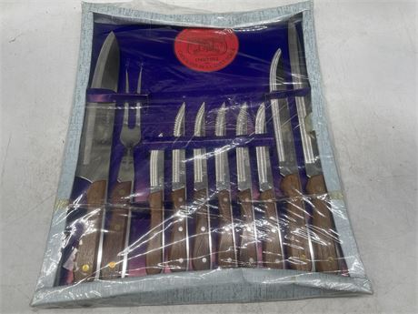 MCM KNIGHT OF ROUND TABLE KNIFE SET