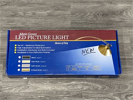 NEW LED PICTURE LIGHT - ELIMINATES ULTRA BIOLET DAMAGE - RETAILS $200+