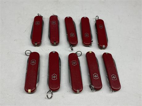 10 RED SWISS ARMY KNIVES